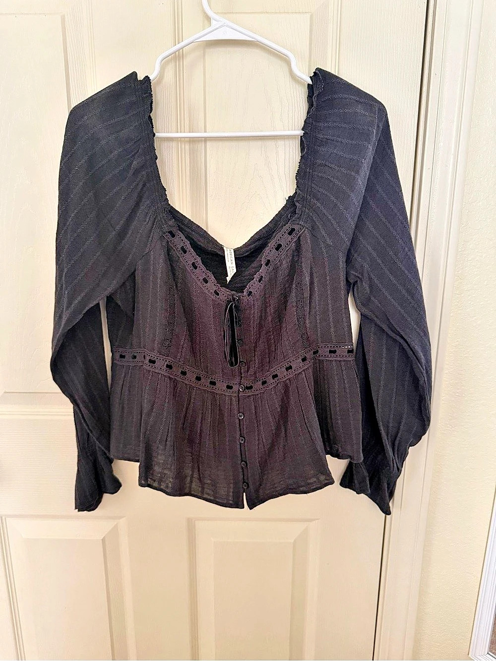 American Eagle Outfitters Black Peasant Blouse